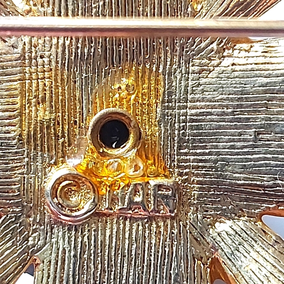 Maltese Cross Brooch, "HAR" Brooch, Vintage Hargo Brooch - Picture 6 of 7